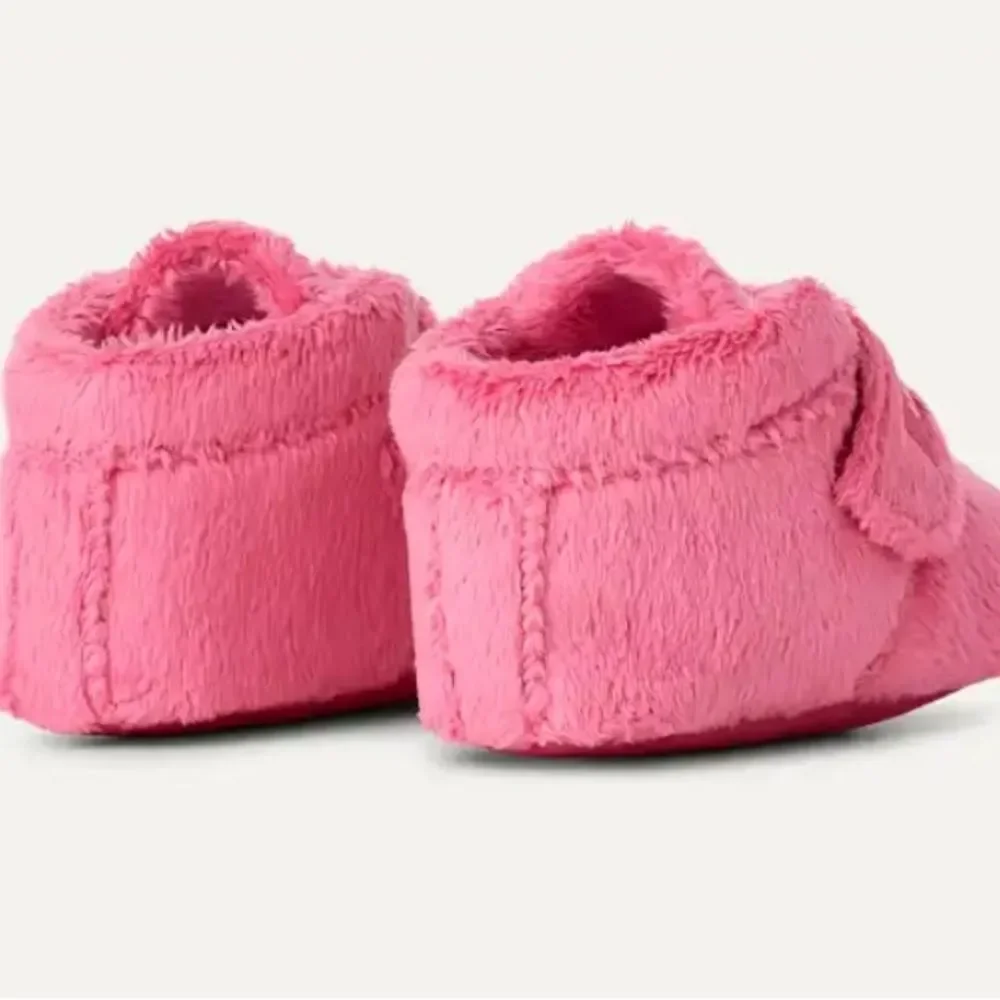 NIB UGG Bixbee Pink Baby Infant Booties - Size M - 12-18M